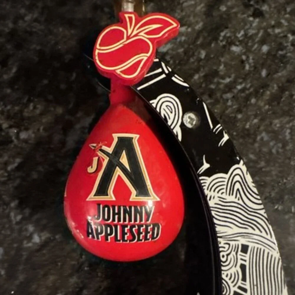 Johnny Appleseed Hard Apple 🍎  Cider Swiveling Tapper Handle, Movement 12.5”.